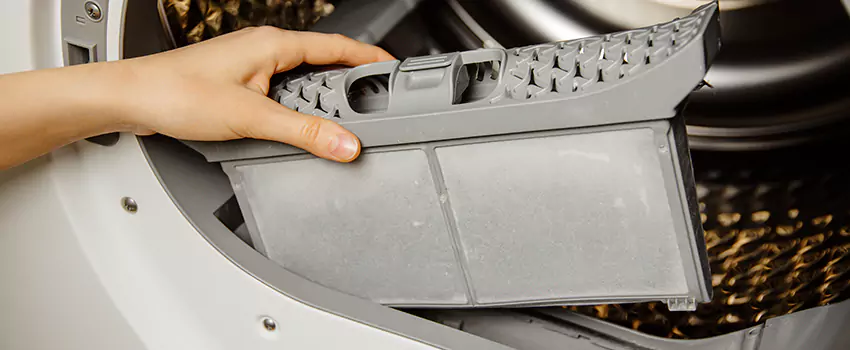 Signs Of A Clogged Dryer Lint Trap in Glen Cove, New York
